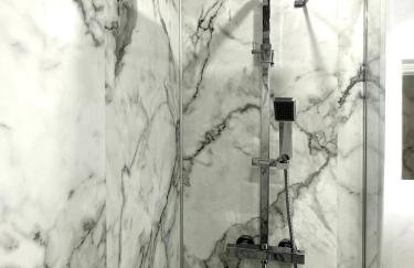 Kilmartin Court Apartments - No3 By The Sea & No2 With A View - free parking - Foto 34