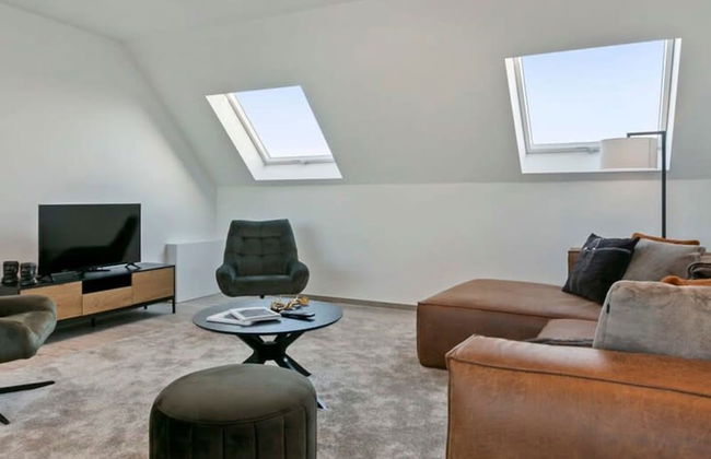 Spacious 3 Bedroom Apartment With Private Garage - Foto 4