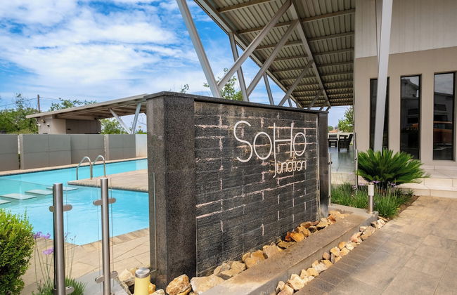 Explore This Stylish and Classy Apartment - Foto 18