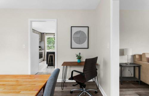 10 Min to Downtown-Modern in Magic City-Both Units - Foto 40