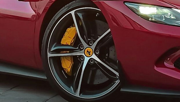 Noleggio Supercar a Dubai Ferrari 296 GTB - Foto 5