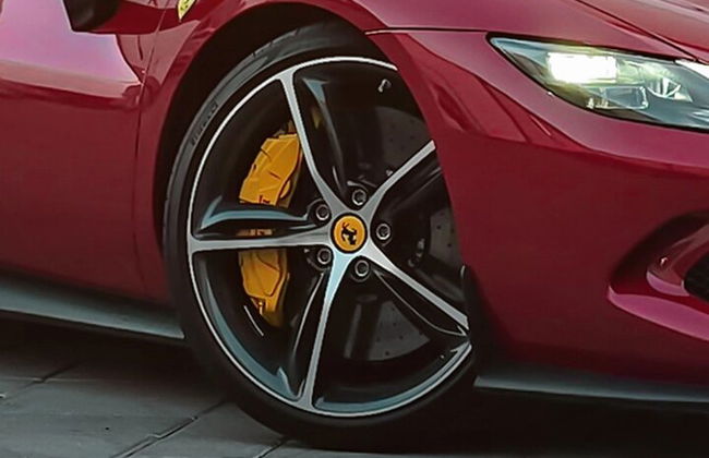 Noleggio Supercar a Dubai Ferrari 296 GTB - Foto 5