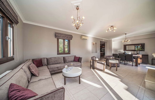 Classic Villa - Photo 25