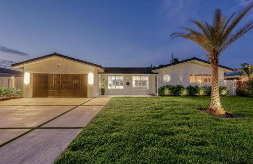 Luxury Home with Heated Pool close to beaches - Foto 14