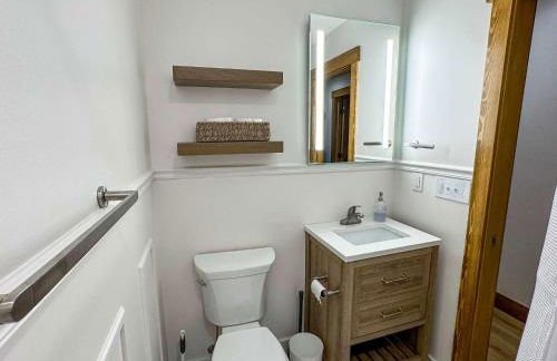 Moss Lake Lookout: PET FRIENDLY - Photo 8