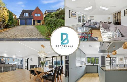 Month Stays, Free parking Luxury 4 Bed - Photo 1