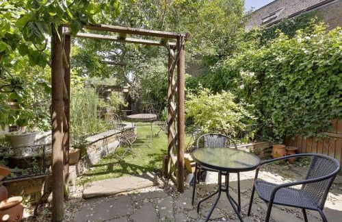 Windsor/Legoland/Ascot charming 3BR home in centre - Photo 15