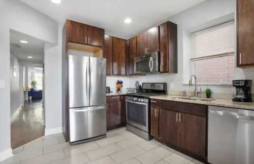 Game Day Getaway - 3BR in Vibrant Wrigleyville - Foto 4