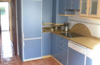 Chalet en urbanización con piscina - Foto 21