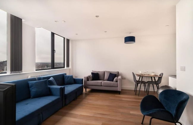 Snug 1BR Apt 4KTV Free Parking - Foto 13