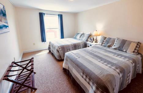 Upscale Moosehead lake Suite downtown Greenville - Foto 22
