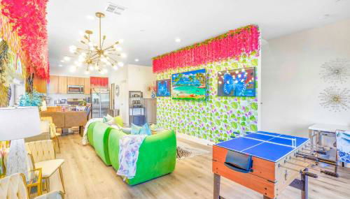 H- Fab Family 5BD 4,5BA NoHo Escape Near Universal with Games, Deck, Parking - Foto 1