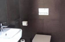 Jeziorosfera. Stodoła przy wodzie. - Foto 23