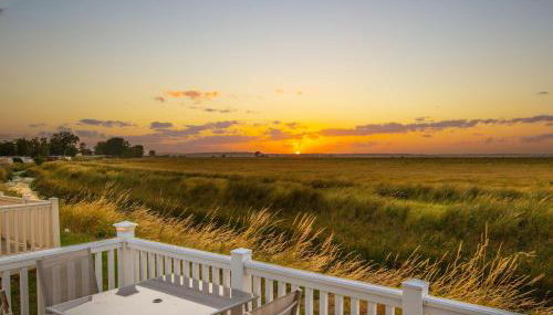 River Lodge Platinum Plus Holiday Home with River Views, Free Wifi & Netflix - Foto 1