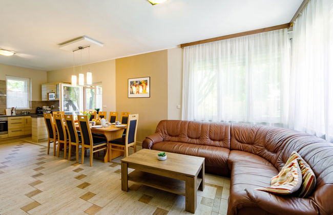 5 bedroom House in Balatonboglár with garden and terrace - Photo 6