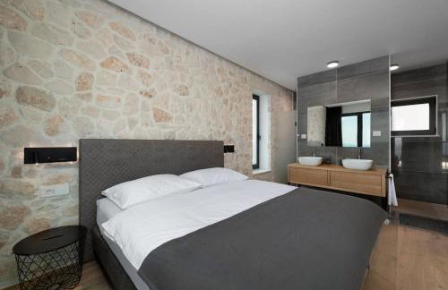 Luksuzna moderna vila sa panoramskim pogledom - Foto 16