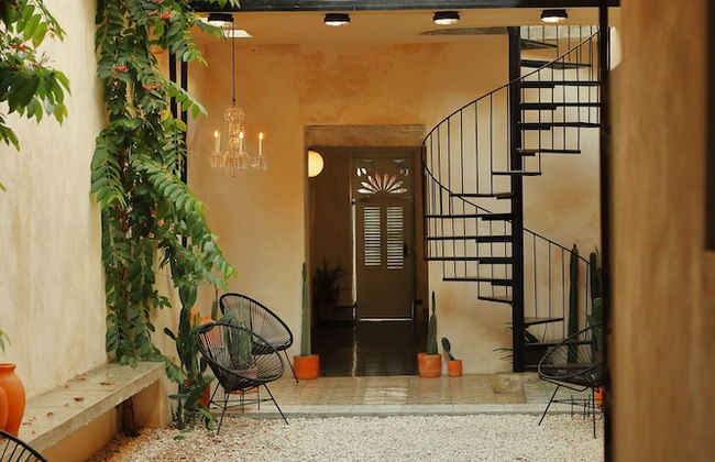 FIXIE LOFTS - Colonial Villa Suites with Pool - Foto 39