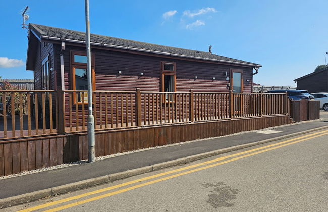 2 Bed Cabin - Sleeps 4 - Pets - 5 min to Beach - Photo 16