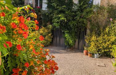 Beautiful 18th Century Whole Manor House with Sole Use Private Pool - Foto 6