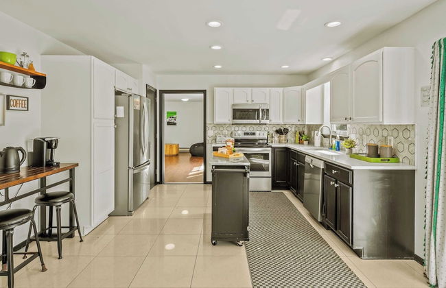 Mountain Mindset by Avantstay Pool, Hot Tub, Game Room, Firepit - Photo 10