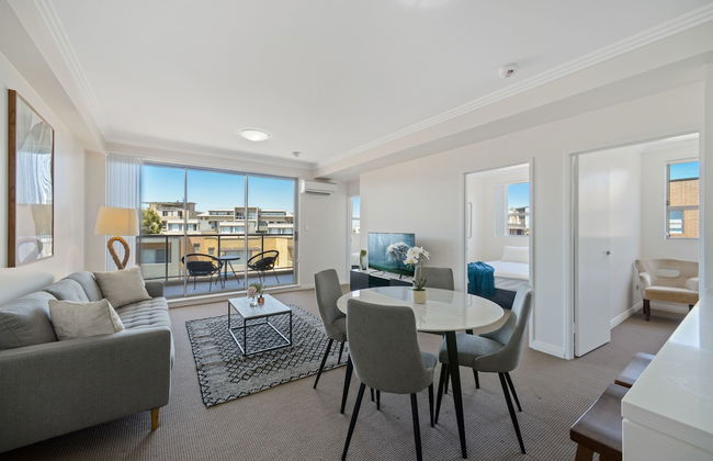 Modern and Spacious Resort-Style Home - Foto 1