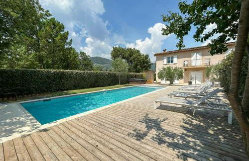 Modern Provençal Villa At The Forest's Edge - Foto 38