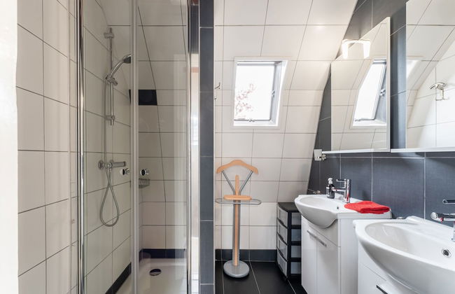 Lodge in Giethoorn With Breakfast - Photo 29