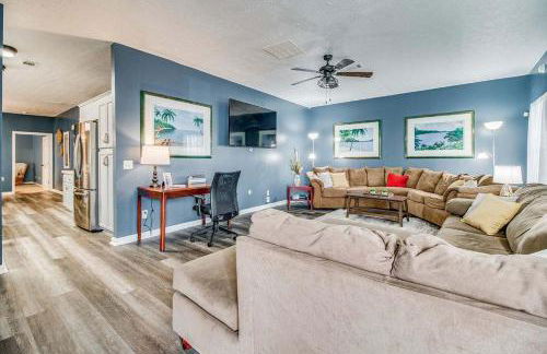 Private Patio & Close to Beach Coastal Cottage - Foto 1