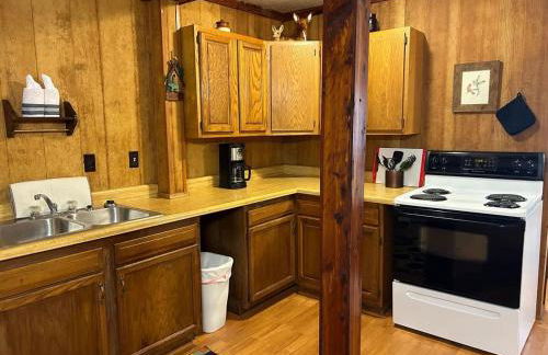 Adjoining Cabin #7B on Patoka Lake in Southern Indiana - Foto 6