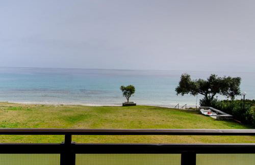 Sea front Elegant Apartment - Foto 11