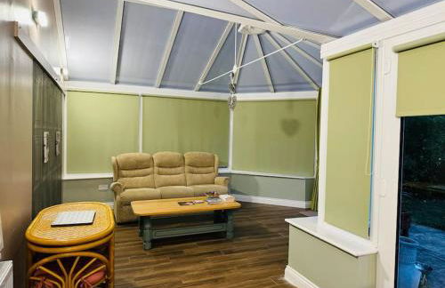 Contractors families free parking Ramsey Road - Foto 18