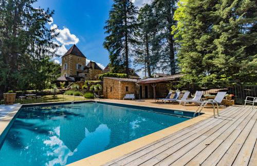 Villa avec piscine sur le domaine d'un château - Foto 1