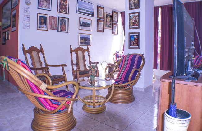 Aparthotel in Havana with garden - Photo 3