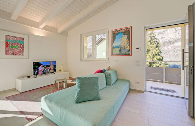 Mirabelle in Dro With 3 Bedrooms and 2 Bathrooms - Photo 6