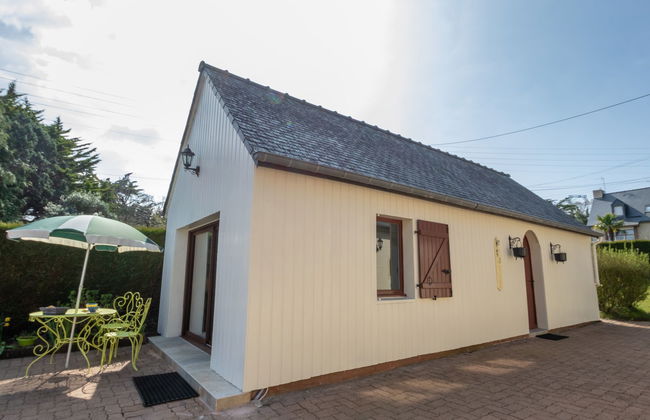 Apartment in La Richardais with garden - Photo 16