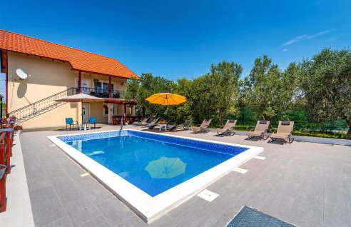 Five-Bedroom Holiday Home In Suhovare - Foto 1