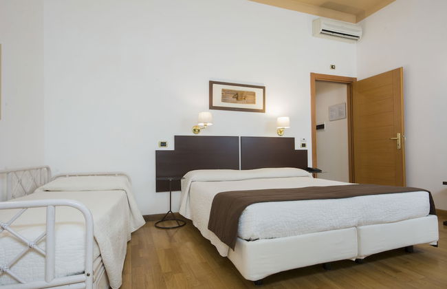 Piazza Paradiso Accomodation - Foto 32