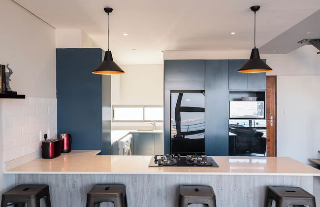 The Bond Square - Photo 4