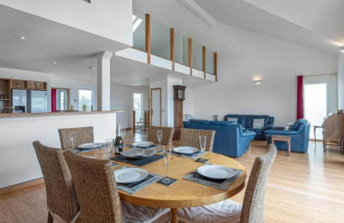 Celyn Y Mor Stunning Rhosneigr Family Beach House - Pass the Keys - Foto 1