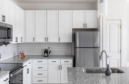 Landing Amazing 3BD Pool Yoga Studio - Photo 7