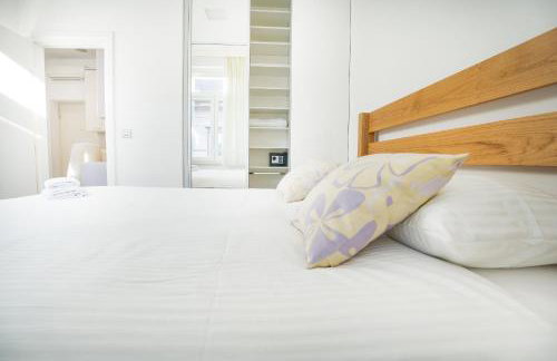 BlueDahlia Apartment - 4-min Walk to Main Station - Zagreb Donji grad - Photo 4