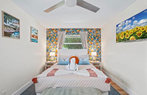 Your own 5BR Private Oasis! wPrivate PoolPickleball - Photo 24