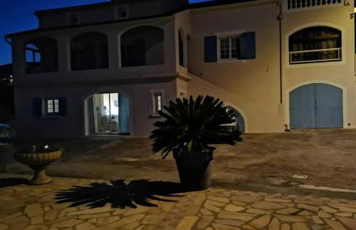 Appartement Vue Mer à Bastia, terrasse et piscine privée. - Photo 39