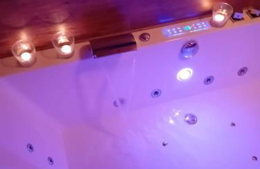 Wellnessoase mit Sauna und Whirlpool - Foto 2