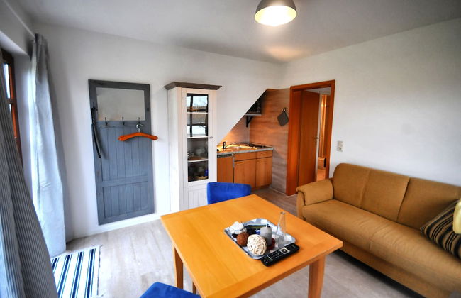 Aparthotel in Sellin with garden and terrace - Photo 7