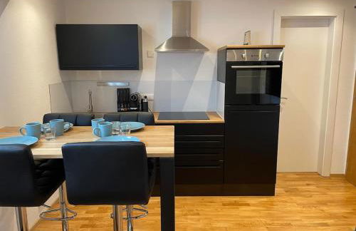 1,5-Zimmer, Top ausgestattet, 4 Pers, Souterrain, Self Check-in, Parkplatz, Netflix & Amazon Prime - Foto 24