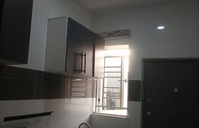 Shimawa-apartment-sleeps2-parking-24/7security - Foto 9