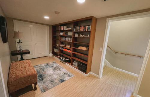 2 min walk to beach! Large Home! Rooftop Deck! - Foto 29