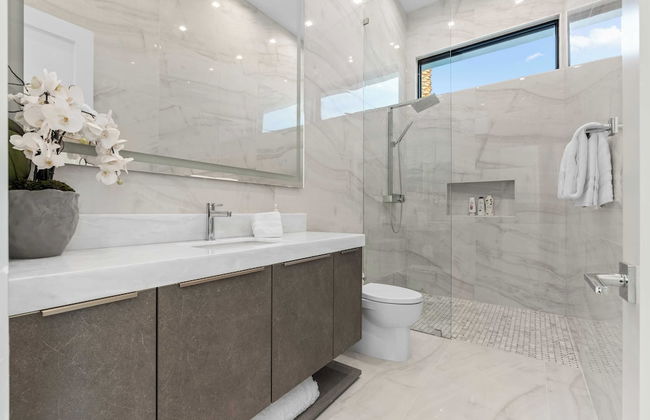 Exclusive Indio Villa Pool, Hot Tub, Putting Green Sleeps 18 Bravo #6 - Foto 35