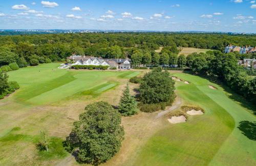 Wimbledon Town Centre Garden Apartment with private parking - Sleeps 5 - Foto 26